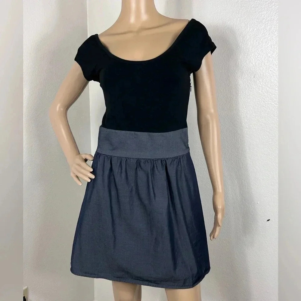 Express Mini Baby doll Y2K 90’s Style Dress Womens Size 4 Chambray Skirt